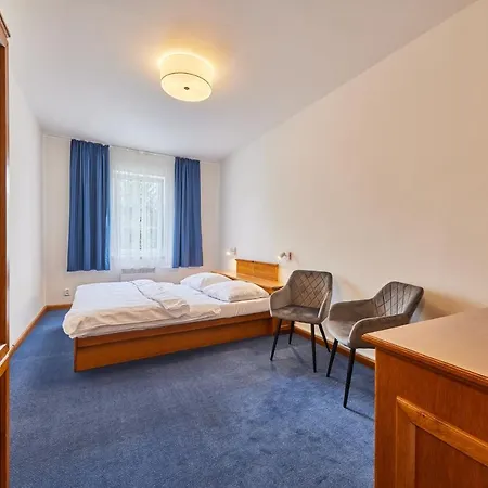 Auri Szálloda Rudník