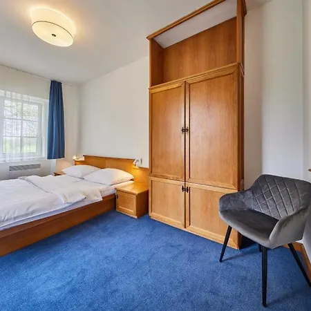 Auri Szálloda Rudník