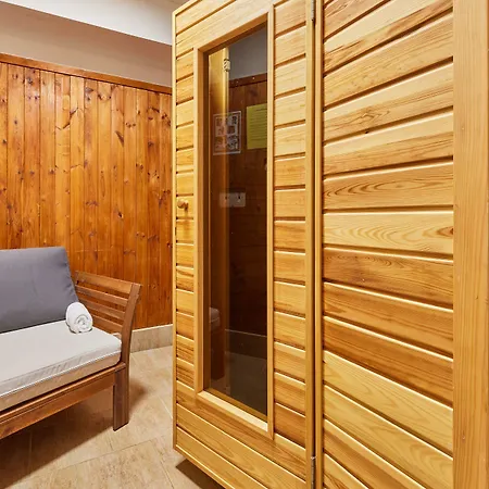 Hotel Auri 3*