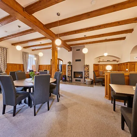 Hotel Auri 3*