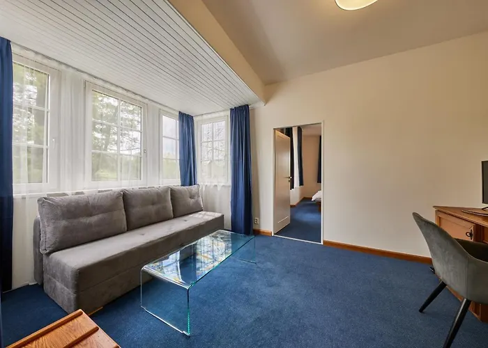 Auri Hotel 3*